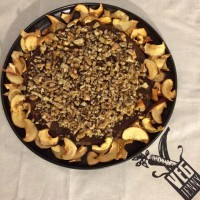 Teffová placka s kaštanovým pyré a vlašskými ořechy