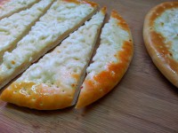 Chlebové placky se sýrem