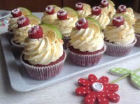 Red velvet cupcakes s limetkovým krémem