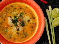 Thajská kuřecí polévka Tom Kha Gai