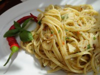 Pasta aglio olio e pangrattato