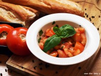 Insalata di pomodoro (rajčatový salát)