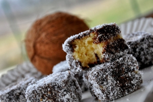 Lamington cake