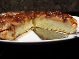 Převrácená jablečná omeleta Převrácená jablečná omeleta