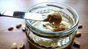 Domácí arašídové máslo Domácí arašídové máslo