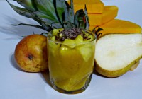 Dýňový dezert s amarantem, hruškou, skořicí, datlemi a hřebíčkem