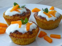 Dýňové muffiny s amarantovými vločkami a jogurtovým přelivem