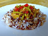 Kuřecí směs se zeleninou a rýží tří barev