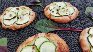 Tvarohové placičky s cuketou Tvarohové placičky s cuketou