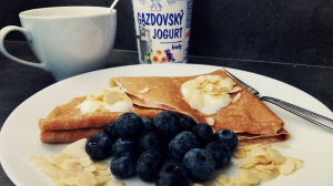 Špaldové palačinky s borůvkami Špaldové palačinky s borůvkami