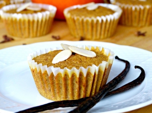 Dýňové muffiny s vanilkou, pohankovou moukou a perníkovým kořením