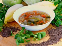 Kedlubnová polévka s čekankou, batátem, petrželí, polníčkem a kmínem