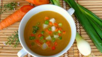 Krémová polévka z kořenové zeleniny a tymiánu