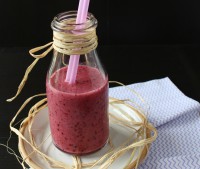 Kokosové smoothie s lesními plody