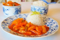 Kuřecí prsíčka ve sladko-kyselé omáčce s rýží