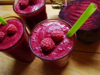 Smoothie z červené řepy a malin s vanilkou