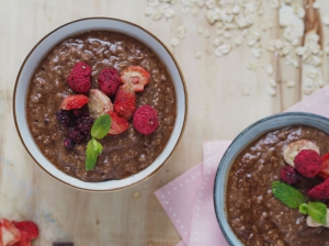 Kakaová ovesná kaše a acai