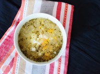 Česneková polévka s pošírovaným vejcem
