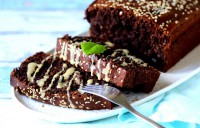Banánovo-sezamový chlebíček s tahini