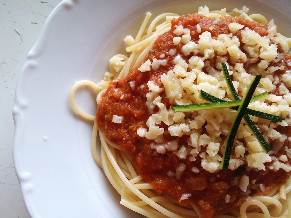 Cizrnovo-rajčatová omáčka na špagety