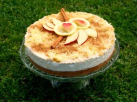 Svěží citronový dort se skořicí a jablky alá zakysaná smetana - vegan