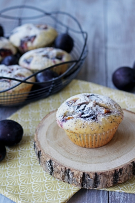 Švestkové muffiny s mákem