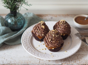 Čokoládové cupcakes se slaným karamelem