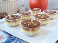 Dýňové mini cheesecakes se slaným karamelem